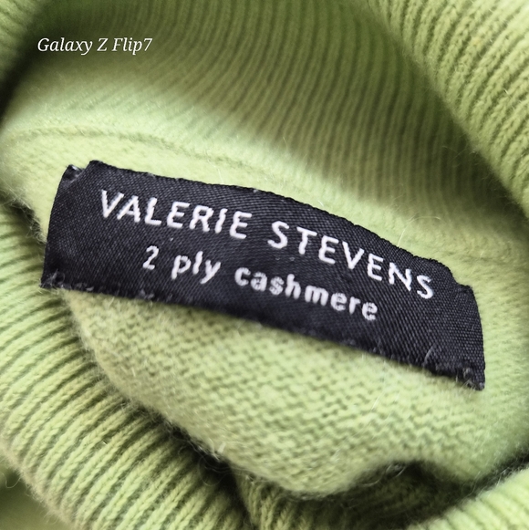 ​Valerie Stevens 2-Ply 100% Cashmere Turtleneck Sweater - Lime Green - Large - Picture 2 of 12